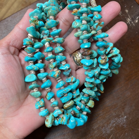 Vintage Genuine Turquoise
& Heishi Shell Necklace - Picture 5 of 11